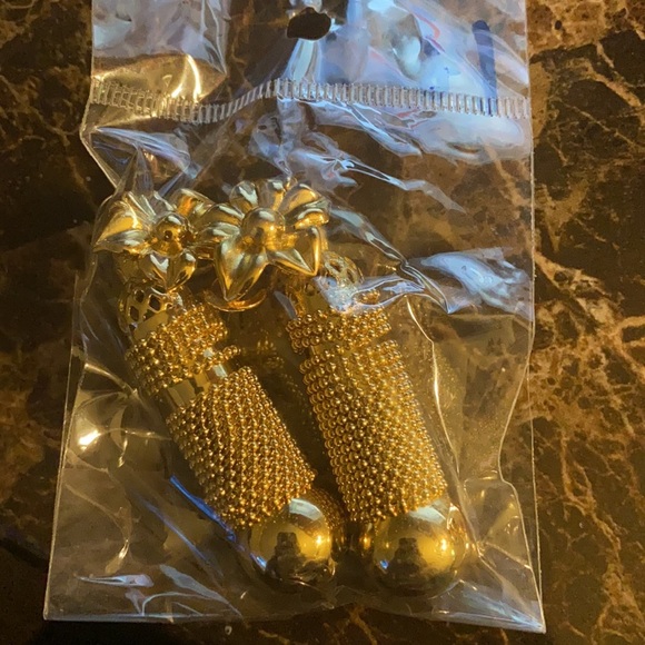 Earrings - Picture 5 of 7